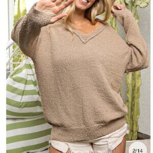 Ladies BiBi Tan Raw Edged Popcorn Texture V-neck Sweater Size M - NWT